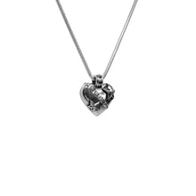 Load image into Gallery viewer, SMALL RAZOR HEART PENDANT
